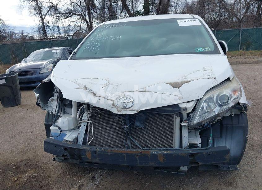 Photo 6 of 2014 Toyota Sienna LE V6 8 PASSENGER (VIN 5TDKK3DC2ES423210)