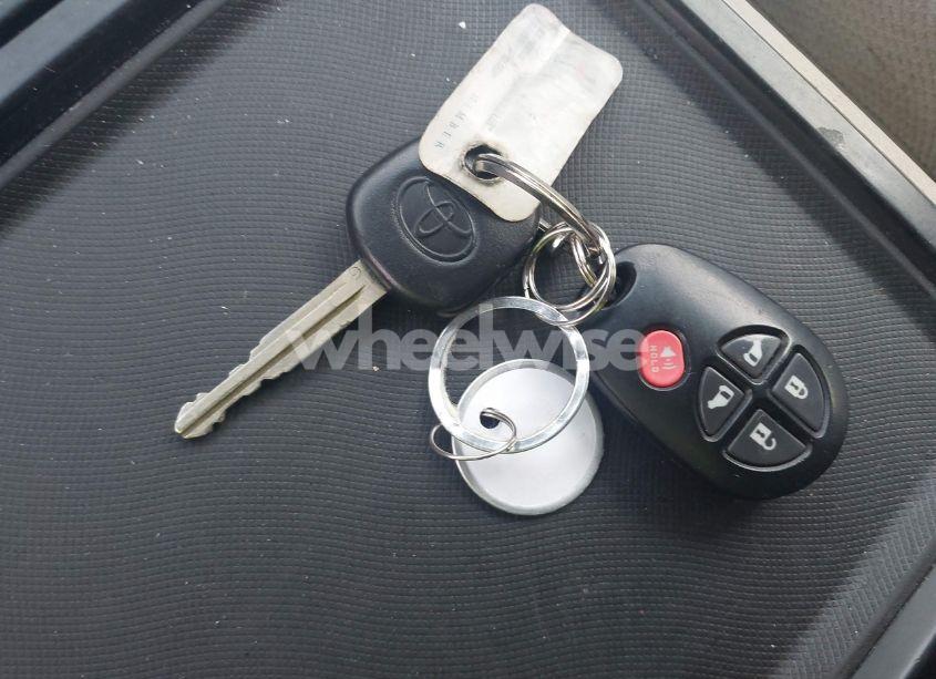 Photo 11 of 2014 Toyota Sienna LE V6 8 PASSENGER (VIN 5TDKK3DC2ES432358)