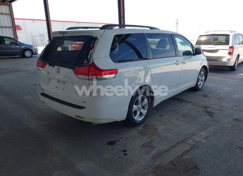 Photo 4 of 2014 Toyota Sienna LE V6 8 PASSENGER (VIN 5TDKK3DC2ES434546)