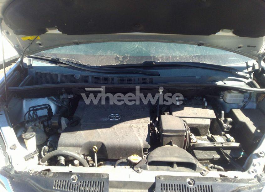 Photo 10 of 2014 Toyota Sienna LE V6 8 PASSENGER (VIN 5TDKK3DC2ES465828)