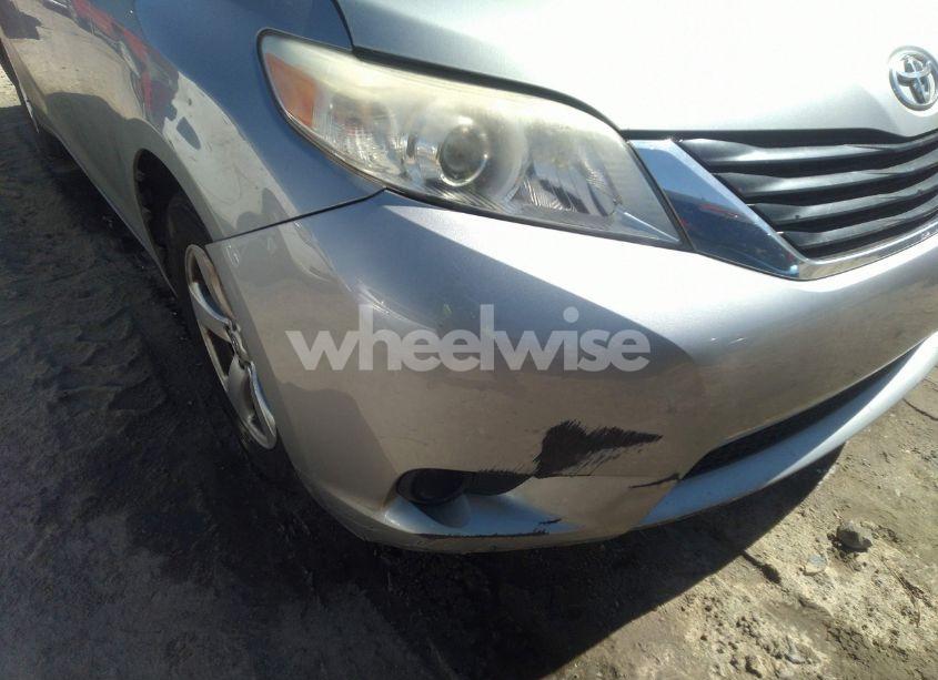 Photo 6 of 2014 Toyota Sienna LE V6 8 PASSENGER (VIN 5TDKK3DC2ES465828)