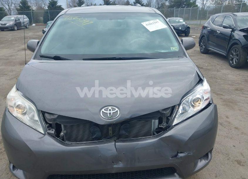 Photo 12 of 2014 Toyota Sienna LE V6 8 PASSENGER (VIN 5TDKK3DC2ES519967)