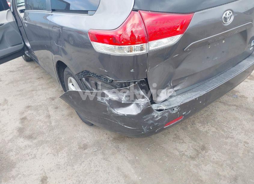 Photo 6 of 2014 Toyota Sienna LE V6 8 PASSENGER (VIN 5TDKK3DC2ES519967)