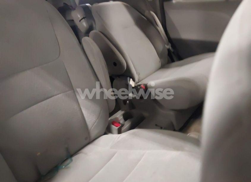 Photo 8 of 2015 Toyota Sienna LE 8 PASSENGER (VIN 5TDKK3DC2FS580091)