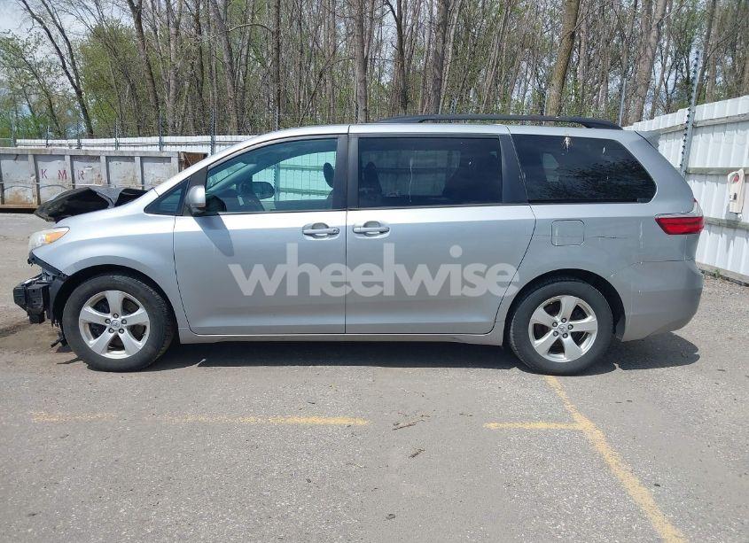 Photo 14 of 2015 Toyota Sienna LE 8 PASSENGER (VIN 5TDKK3DC2FS601019)