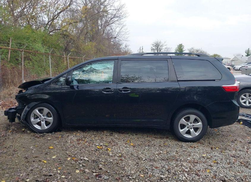 Photo 15 of 2015 Toyota Sienna LE 8 PASSENGER (VIN 5TDKK3DC2FS603465)