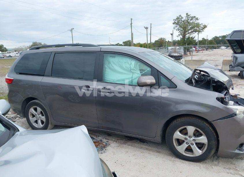 Photo 13 of 2015 Toyota Sienna LE 8 PASSENGER (VIN 5TDKK3DC2FS617284)