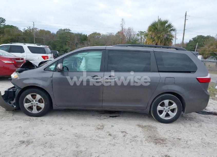 Photo 14 of 2015 Toyota Sienna LE 8 PASSENGER (VIN 5TDKK3DC2FS617284)