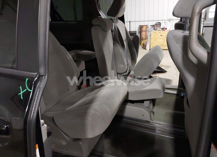 Photo 8 of 2016 Toyota Sienna LE 8 PASSENGER (VIN 5TDKK3DC2GS707102)