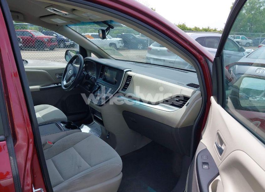 Photo 5 of 2016 Toyota Sienna LE 8 PASSENGER (VIN 5TDKK3DC2GS718956)