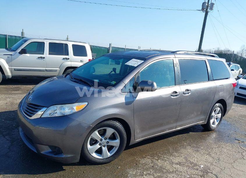 Photo 2 of 2016 Toyota Sienna LE 8 PASSENGER (VIN 5TDKK3DC2GS726247)
