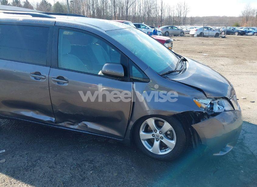 Photo 6 of 2016 Toyota Sienna LE 8 PASSENGER (VIN 5TDKK3DC2GS726247)