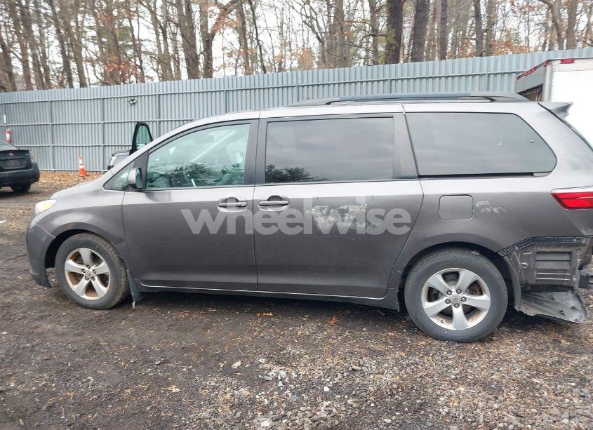 Photo 14 of 2016 Toyota Sienna LE 8 PASSENGER (VIN 5TDKK3DC2GS752783)