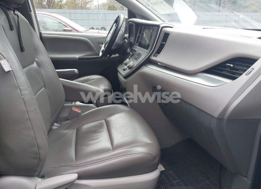 Photo 5 of 2016 Toyota Sienna LE 8 PASSENGER (VIN 5TDKK3DC2GS752783)