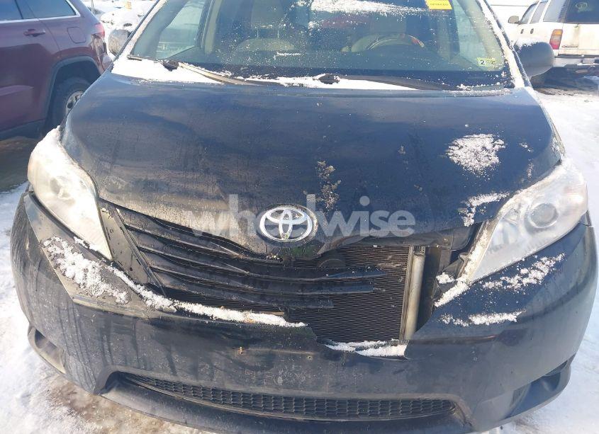 Photo 6 of 2011 Toyota Sienna LE V6 (VIN 5TDKK3DC3BS057303)