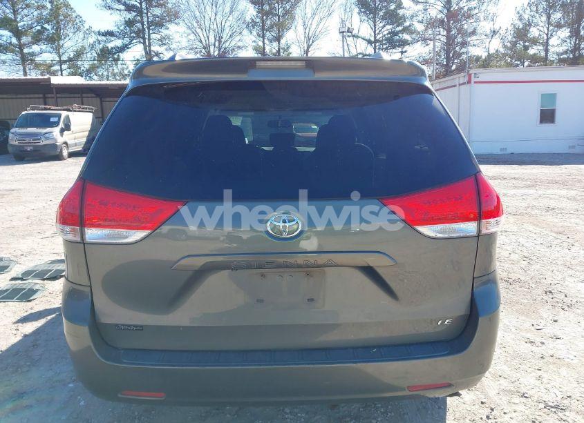 Photo 16 of 2011 Toyota Sienna LE V6 (VIN 5TDKK3DC3BS078183)