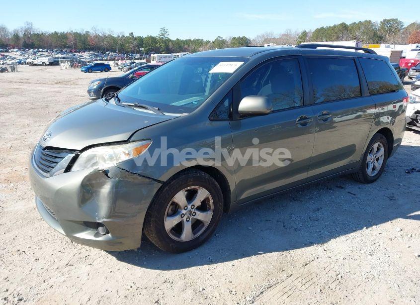 Photo 2 of 2011 Toyota Sienna LE V6 (VIN 5TDKK3DC3BS078183)