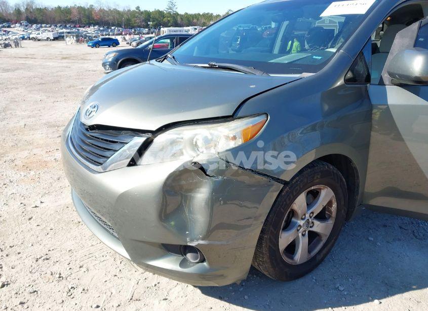 Photo 6 of 2011 Toyota Sienna LE V6 (VIN 5TDKK3DC3BS078183)