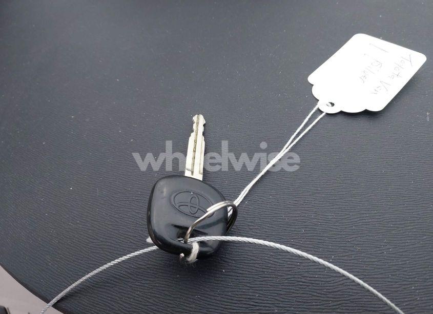 Photo 11 of 2011 Toyota Sienna LE V6 (VIN 5TDKK3DC3BS083769)