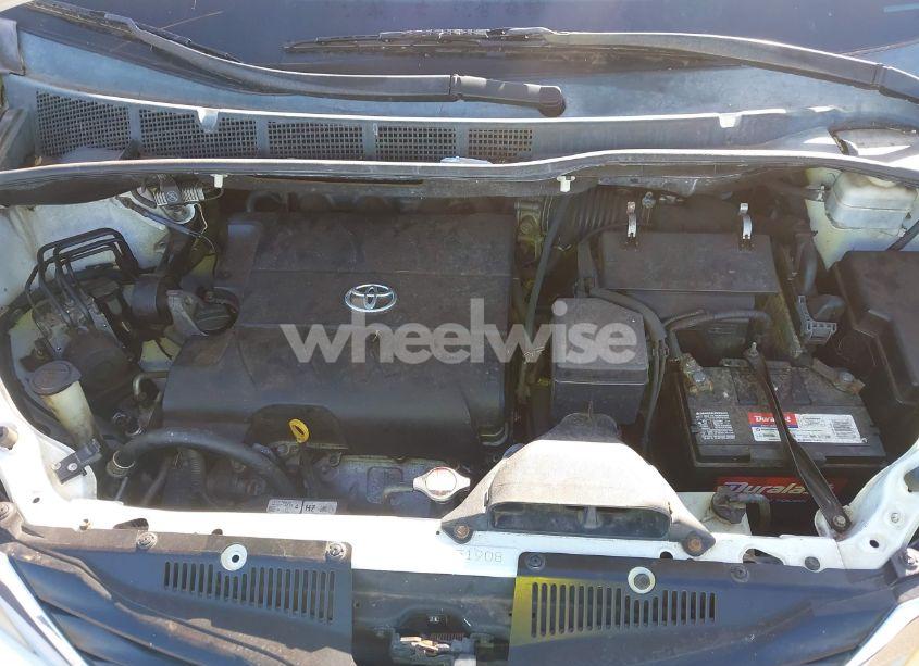 Photo 10 of 2011 Toyota Sienna LE V6/LE V6 AUTO ACCESS SEAT (VIN 5TDKK3DC3BS086073)