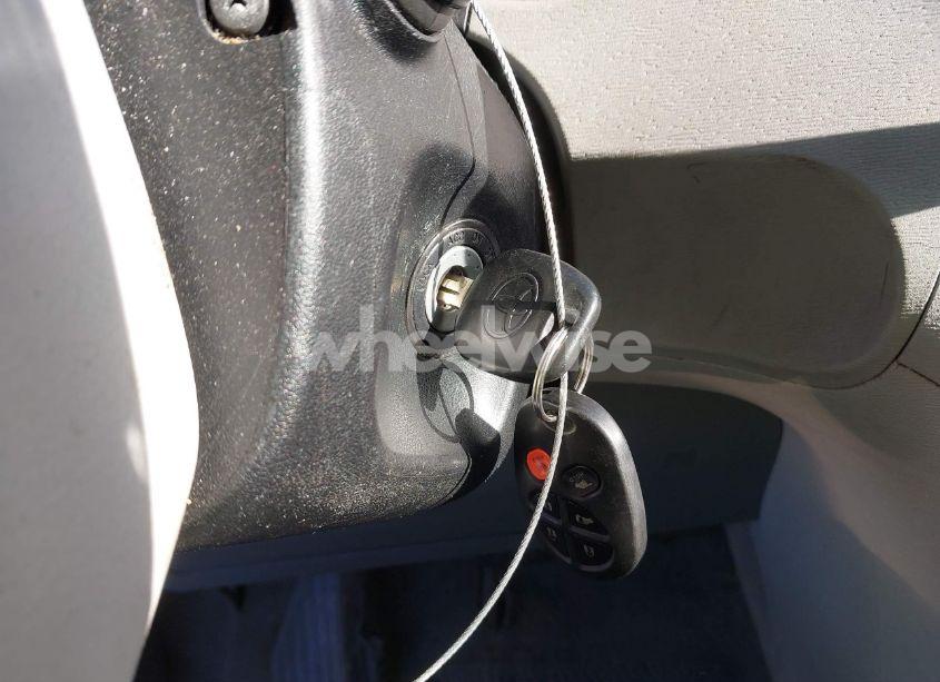 Photo 11 of 2011 Toyota Sienna LE V6 (VIN 5TDKK3DC3BS089958)