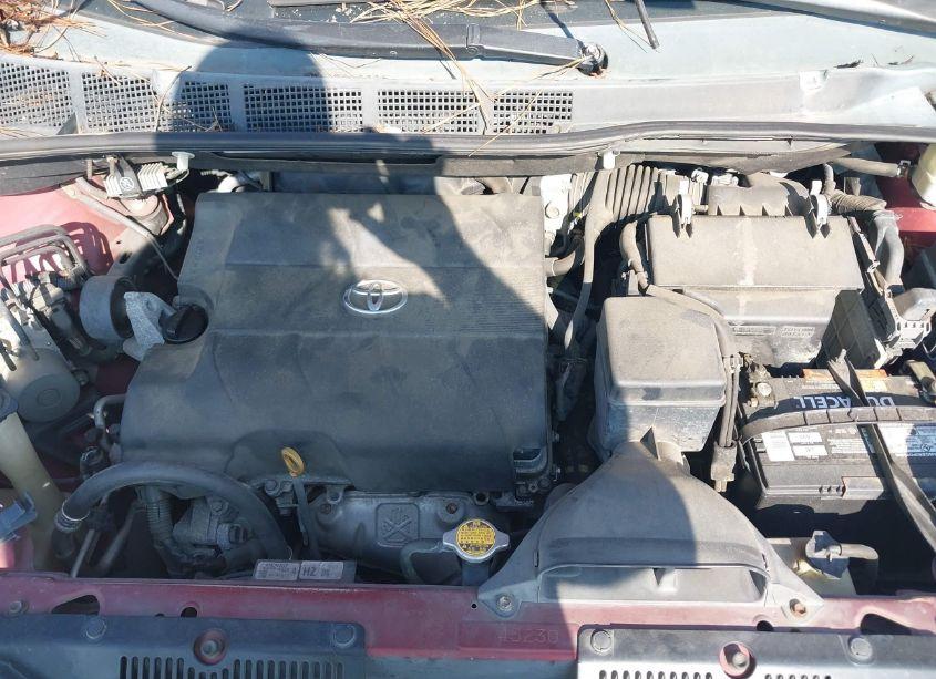 Photo 10 of 2011 Toyota Sienna LE V6 (VIN 5TDKK3DC3BS113496)