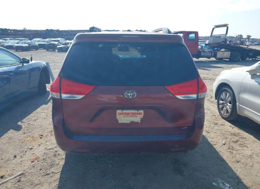 Photo 16 of 2011 Toyota Sienna LE V6 (VIN 5TDKK3DC3BS113496)
