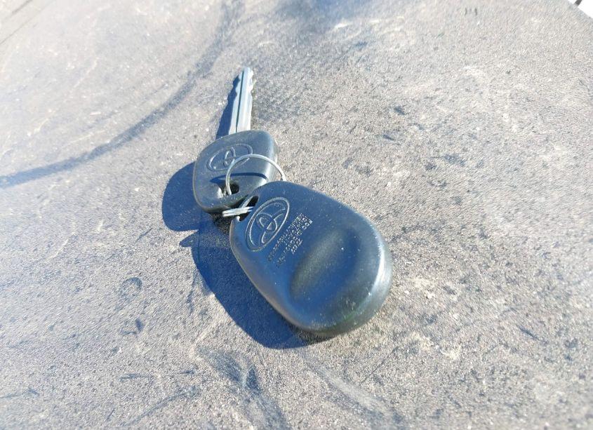 Photo 11 of 2011 Toyota Sienna LE V6 (VIN 5TDKK3DC3BS123008)