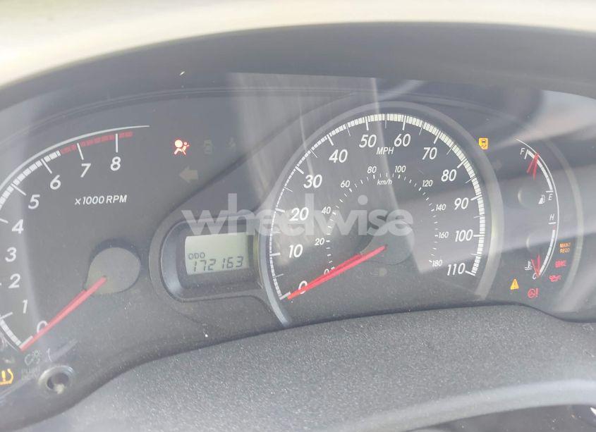 Photo 7 of 2011 Toyota Sienna LE V6 (VIN 5TDKK3DC3BS156395)