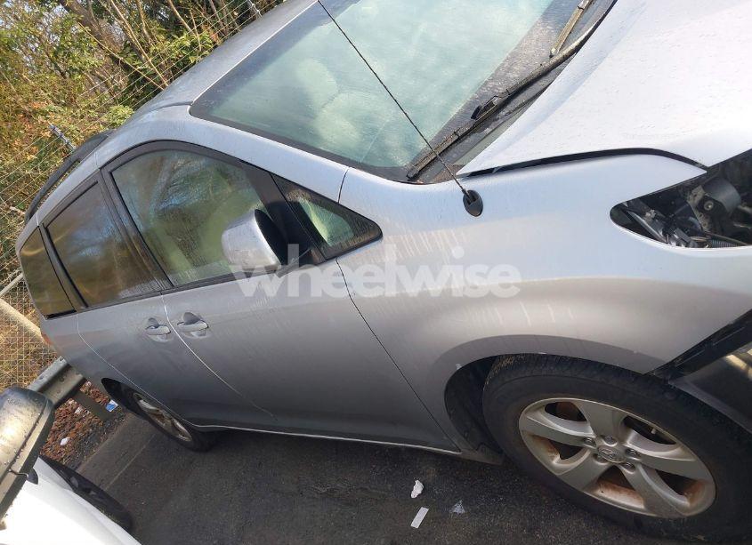 Photo 14 of 2011 Toyota Sienna LE V6 (VIN 5TDKK3DC3BS169969)