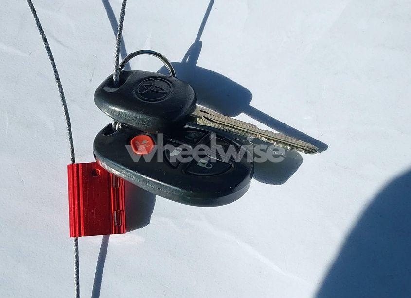 Photo 11 of 2011 Toyota Sienna LE V6 (VIN 5TDKK3DC3BS175562)