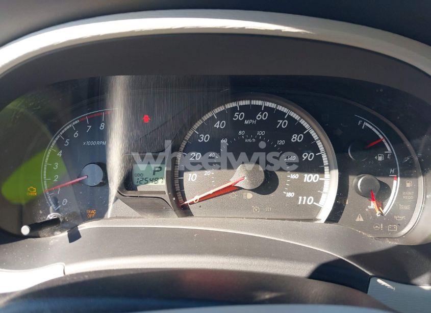 Photo 7 of 2011 Toyota Sienna LE V6 (VIN 5TDKK3DC3BS175562)