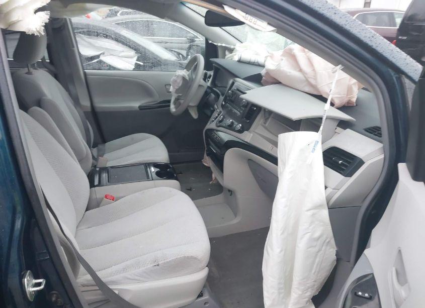 Photo 5 of 2012 Toyota Sienna LE V6 8 PASSENGER (VIN 5TDKK3DC3CS200879)