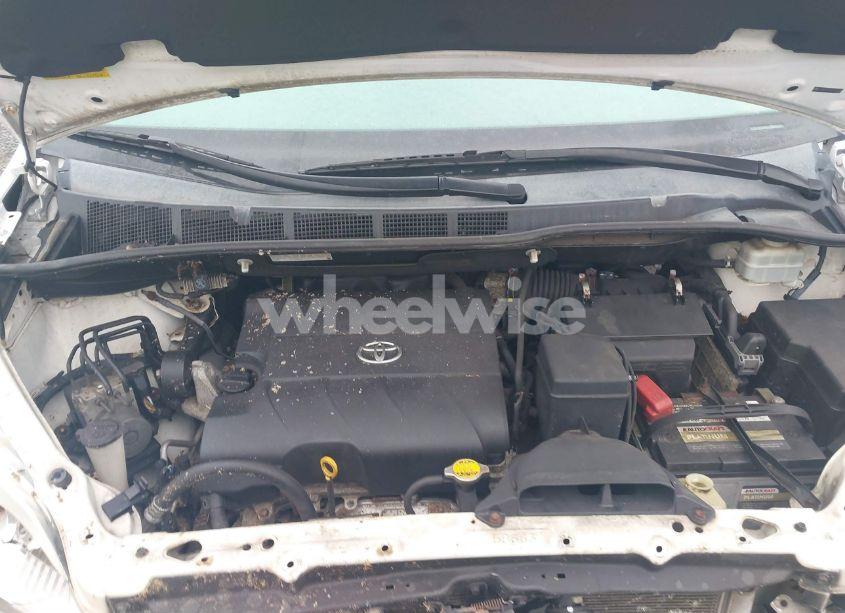 Photo 10 of 2012 Toyota Sienna LE V6 8 PASSENGER (VIN 5TDKK3DC3CS222218)