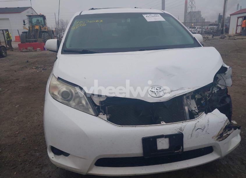 Photo 12 of 2012 Toyota Sienna LE V6 8 PASSENGER (VIN 5TDKK3DC3CS247670)