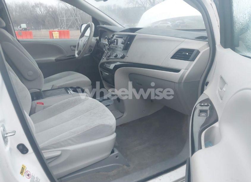 Photo 5 of 2012 Toyota Sienna LE V6 8 PASSENGER (VIN 5TDKK3DC3CS247670)