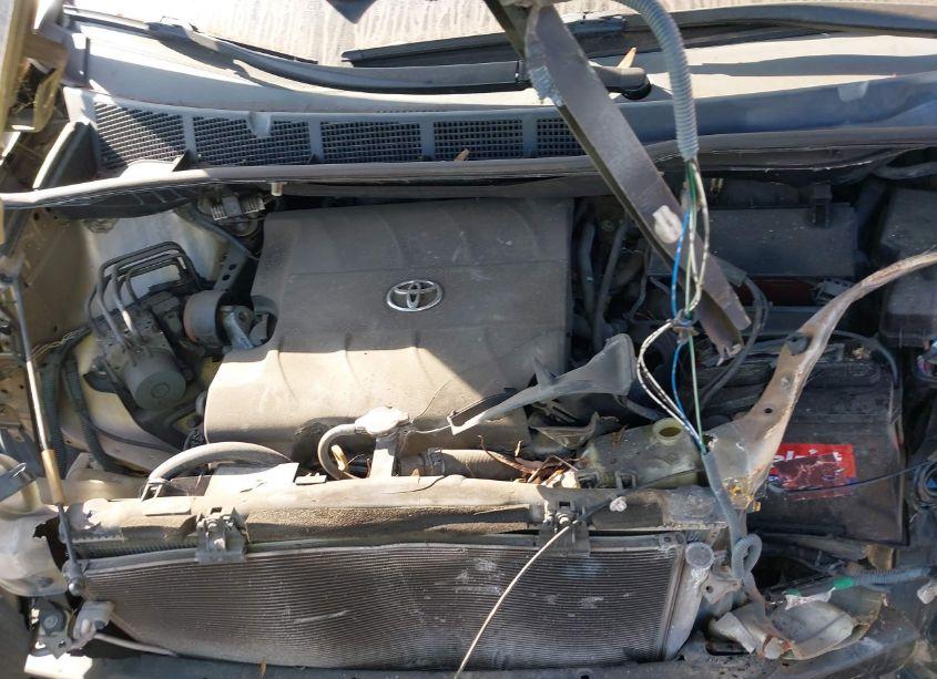 Photo 10 of 2012 Toyota Sienna LE V6 8 PASSENGER (VIN 5TDKK3DC3CS270009)