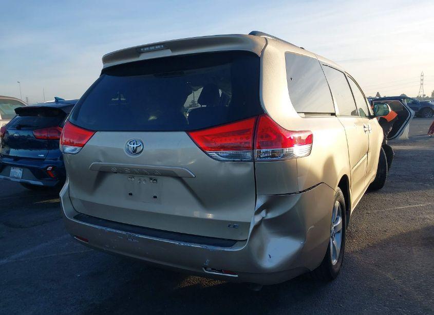 Photo 4 of 2012 Toyota Sienna LE V6 8 PASSENGER (VIN 5TDKK3DC3CS270009)