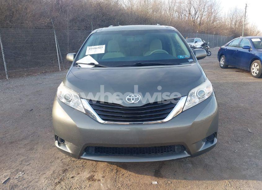Photo 13 of 2013 Toyota Sienna LE V6 8 PASSENGER (VIN 5TDKK3DC3DS324488)