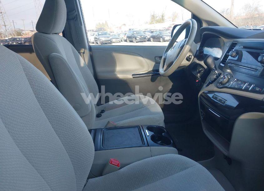 Photo 5 of 2013 Toyota Sienna LE V6 8 PASSENGER (VIN 5TDKK3DC3DS324488)