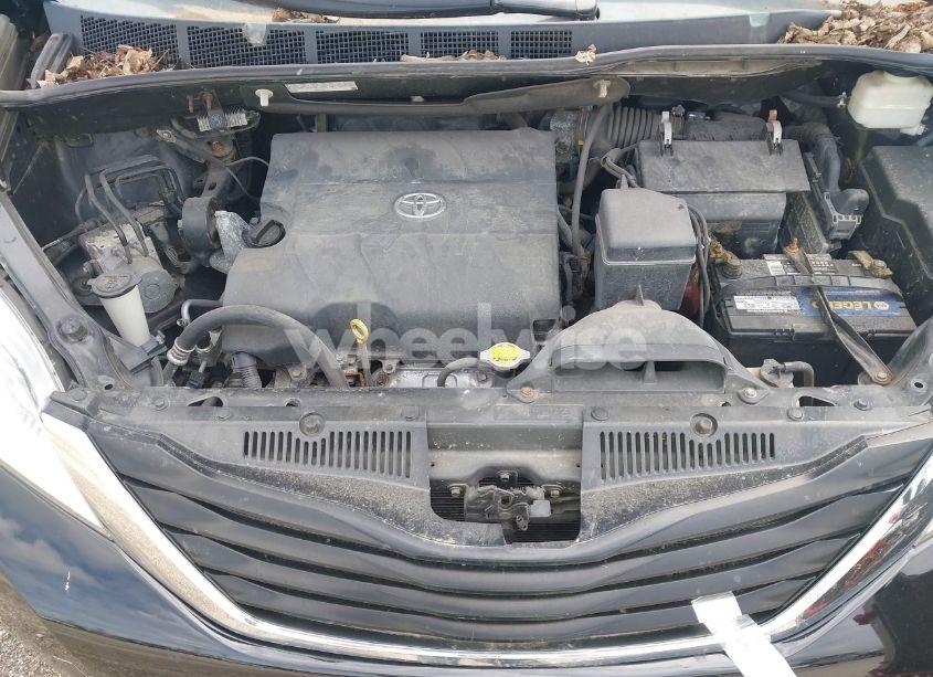 Photo 10 of 2013 Toyota Sienna LE V6 8 PASSENGER (VIN 5TDKK3DC3DS392029)