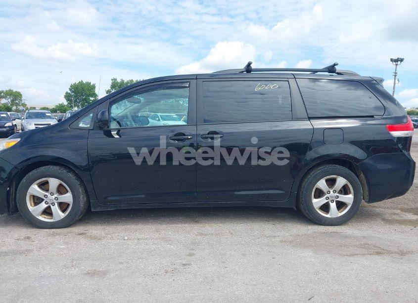 Photo 14 of 2013 Toyota Sienna LE V6 8 PASSENGER (VIN 5TDKK3DC3DS392029)