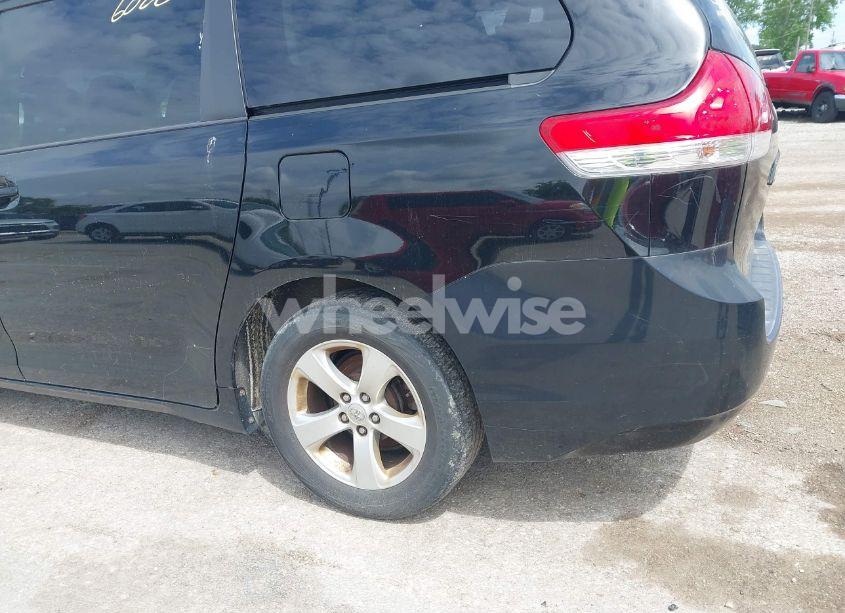 Photo 20 of 2013 Toyota Sienna LE V6 8 PASSENGER (VIN 5TDKK3DC3DS392029)