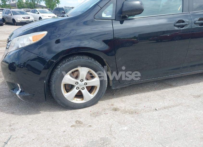 Photo 21 of 2013 Toyota Sienna LE V6 8 PASSENGER (VIN 5TDKK3DC3DS392029)