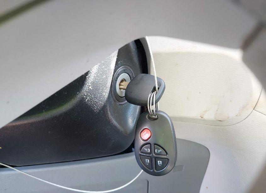 Photo 11 of 2013 Toyota Sienna LE V6 8 PASSENGER (VIN 5TDKK3DC3DS401120)