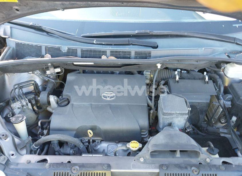 Photo 10 of 2014 Toyota Sienna LE V6 8 PASSENGER (VIN 5TDKK3DC3ES454904)
