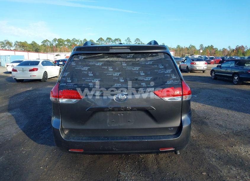 Photo 16 of 2014 Toyota Sienna LE V6 8 PASSENGER (VIN 5TDKK3DC3ES454904)