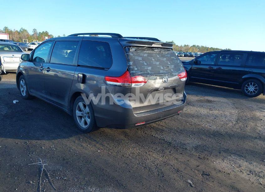 Photo 3 of 2014 Toyota Sienna LE V6 8 PASSENGER (VIN 5TDKK3DC3ES454904)