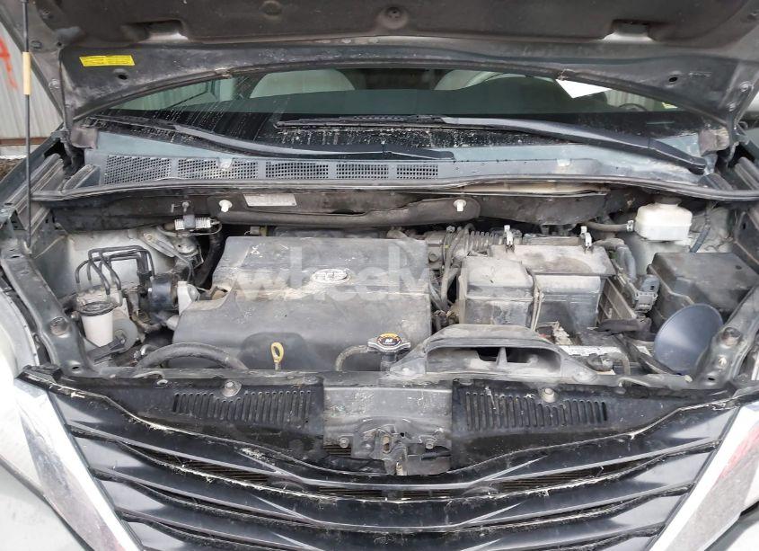 Photo 10 of 2014 Toyota Sienna LE V6 8 PASSENGER (VIN 5TDKK3DC3ES458483)