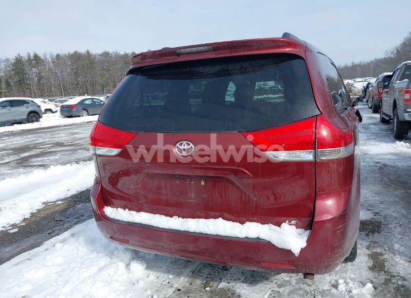 Photo 16 of 2014 Toyota Sienna LE V6 8 PASSENGER (VIN 5TDKK3DC3ES511943)